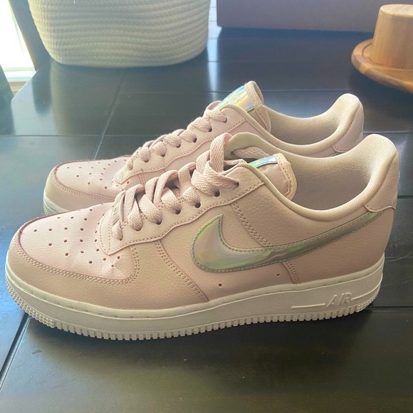 Size 8 pink holographic Nike Air Force 1. - Picture 4 of 5